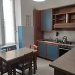 Traveller House * La Spezia